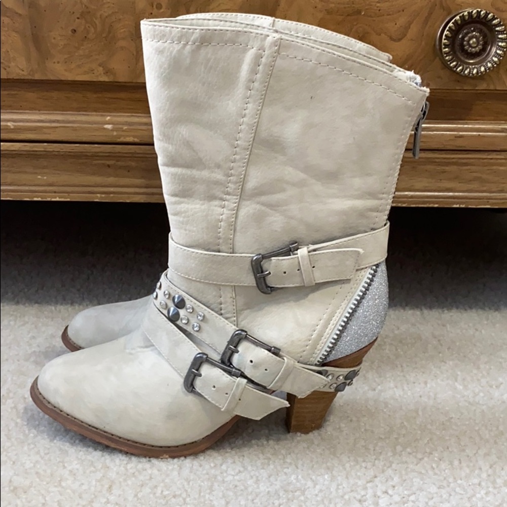 Not Rated Beige/Off White Boots